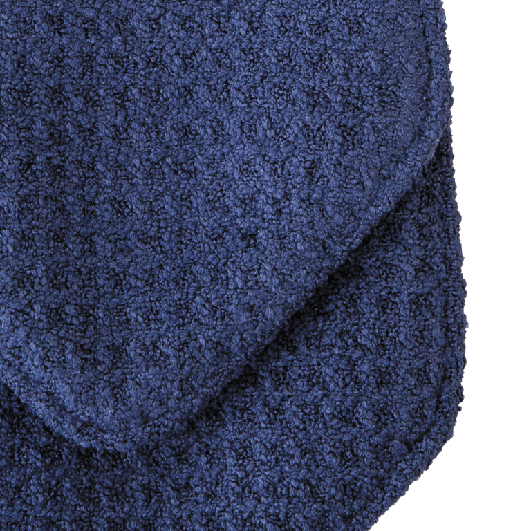 Lombus-w_towel